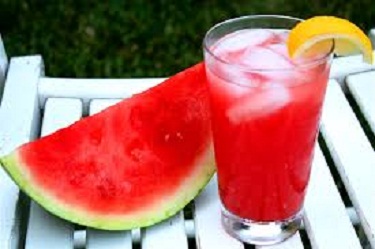 Watermelon Juice Benefits for Hair, Skin, & Health 